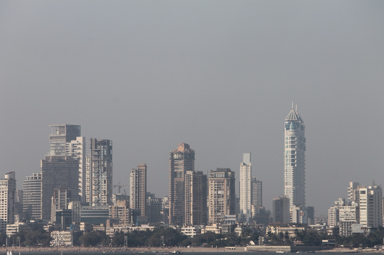 Tall buildings of Mumbai seen from Marine Drive, 2015. A modern photograph used for context.