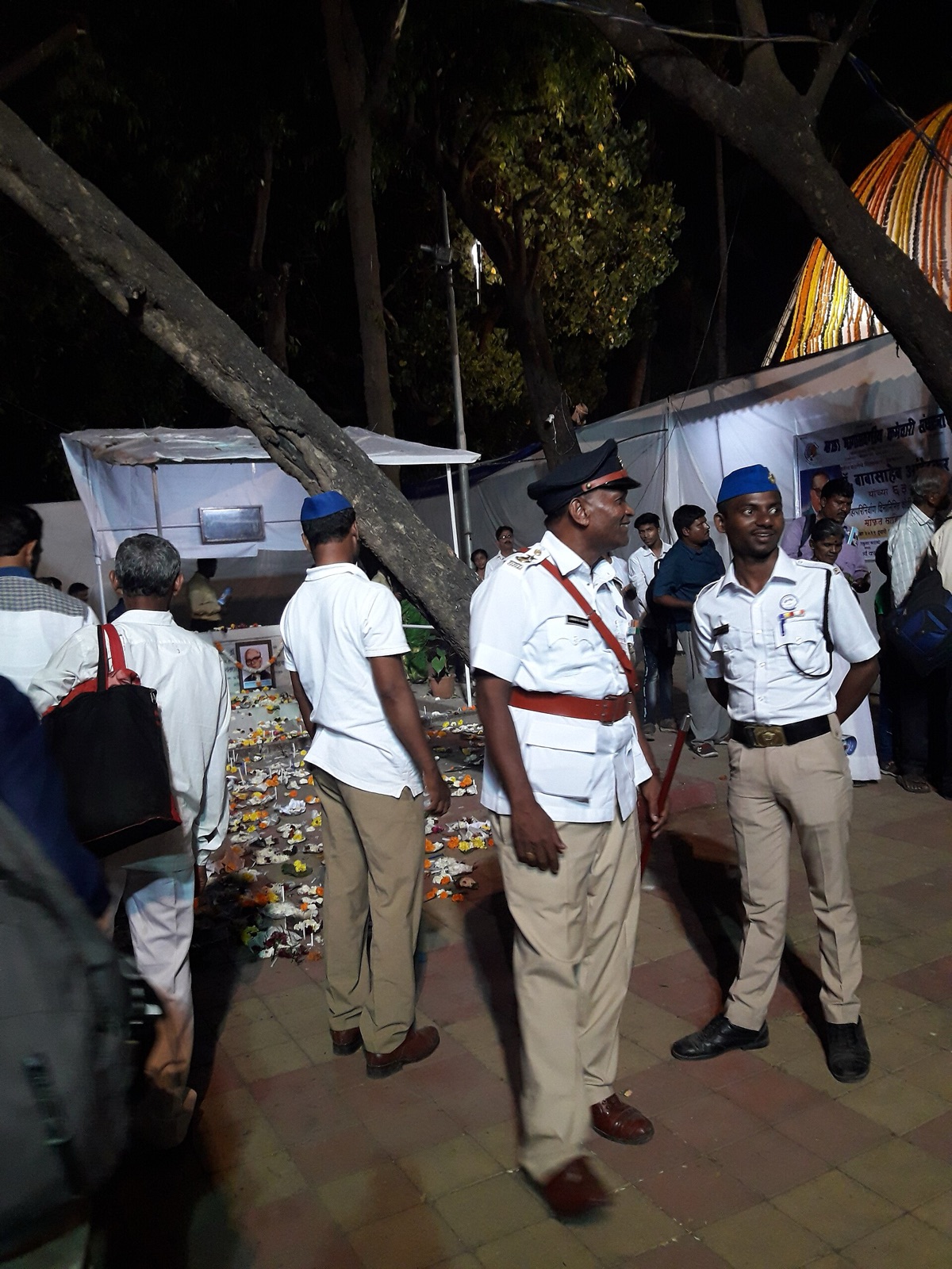 Samata Sainik Dal volunteers helping to organise and keep order on Mahaparinirvan Din, 6 December 2019, at Chaitya Bhoomi.